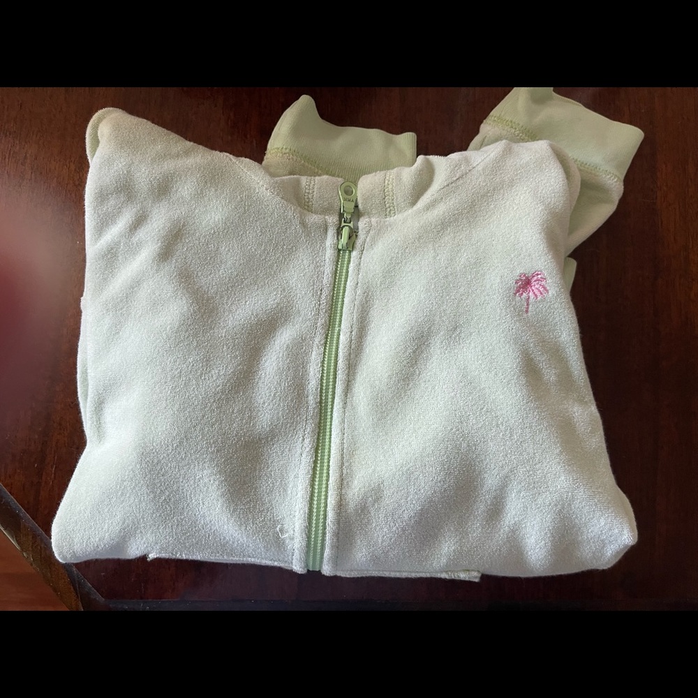 Lilly Pulitzer terry cloth zip up hoodie size medium super comfortable! 🌳